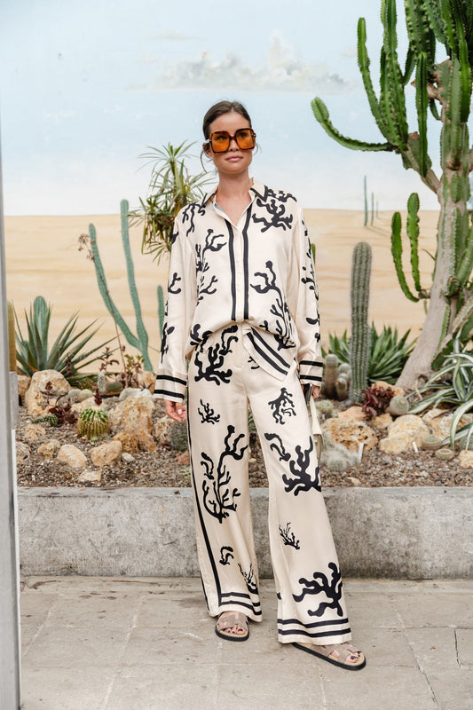 Thara | Conjunto elegante con estampado