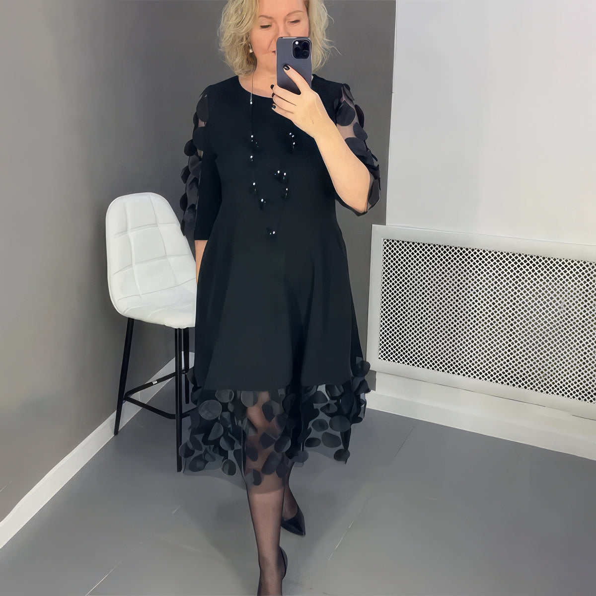 Evita | Vestido Suelto con Lunares Decorativos